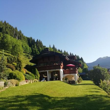 Chambres En Chalet Petit Dejeuner Inclus La Cote d'Arbroz Экстерьер фото