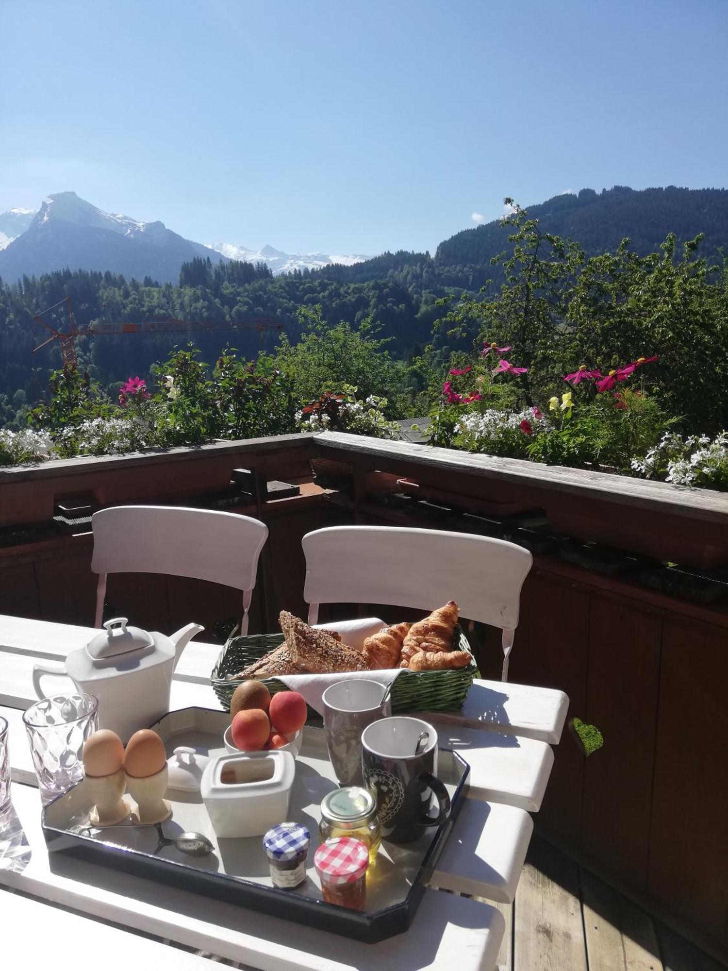 Chambres En Chalet Petit Dejeuner Inclus La Cote d'Arbroz Экстерьер фото