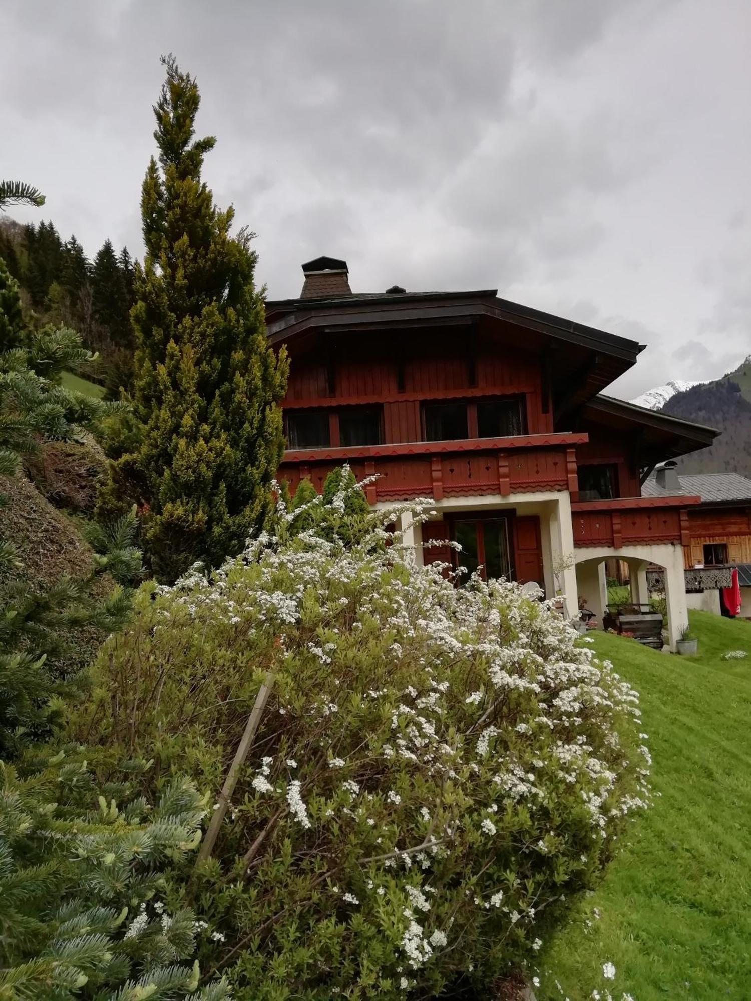 Chambres En Chalet Petit Dejeuner Inclus La Cote d'Arbroz Экстерьер фото